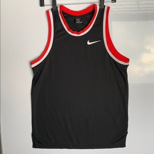 LIGHTLY USED Men’s Nike Retro Jersey